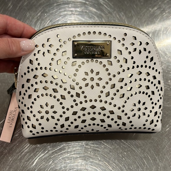 NWT Victoria’s Secret Makeup Bag - Picture 2 of 7
